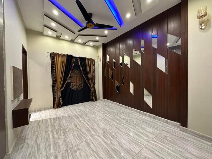 10 marla house for sale in Bahria Town Lahore - Thumbnail 5