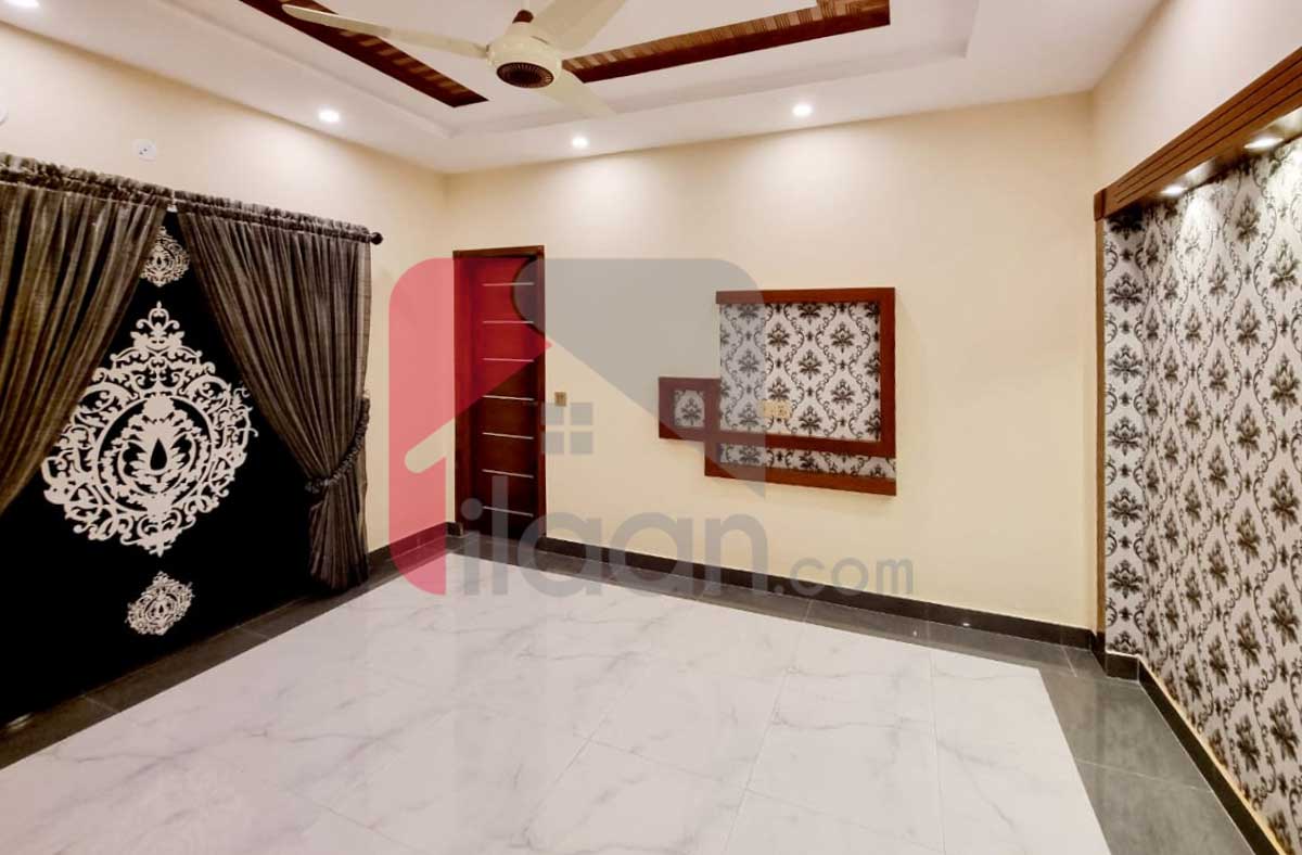 10 Marla House for Sale in Sector E, Bahria Town, Lahore