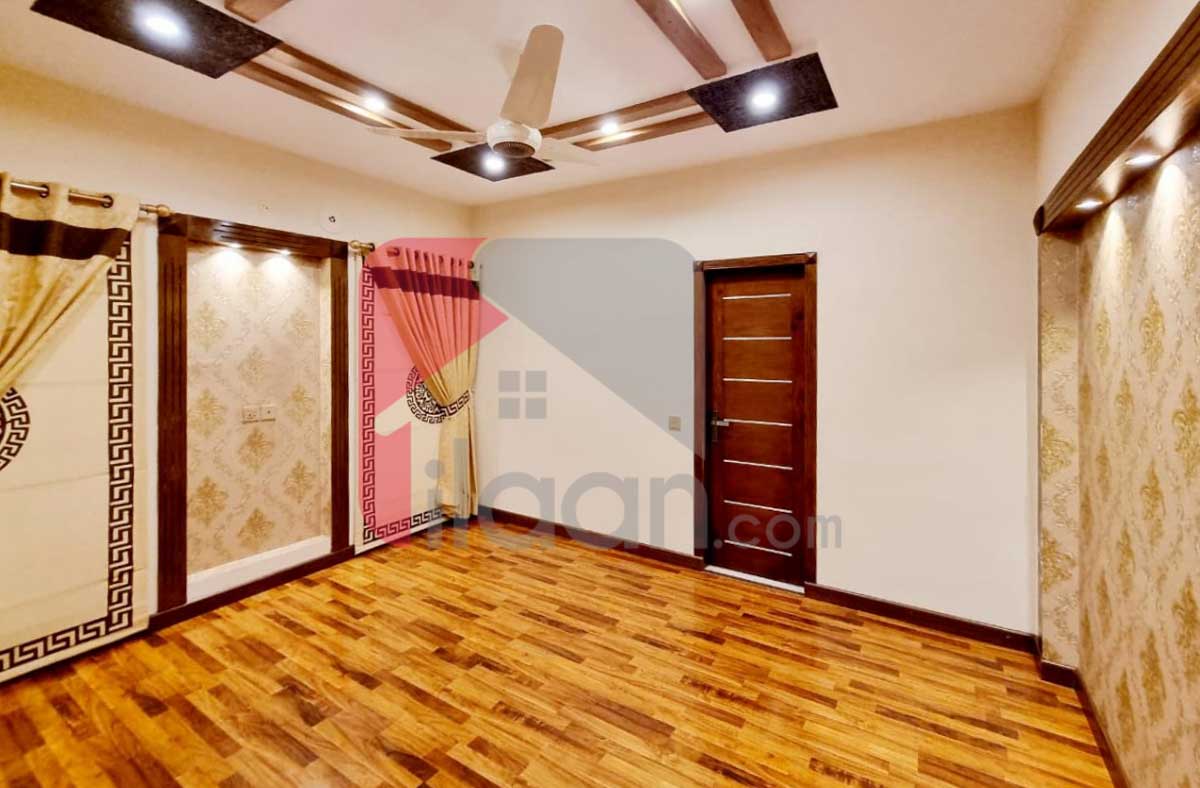 10 Marla House for Sale in Sector E, Bahria Town, Lahore