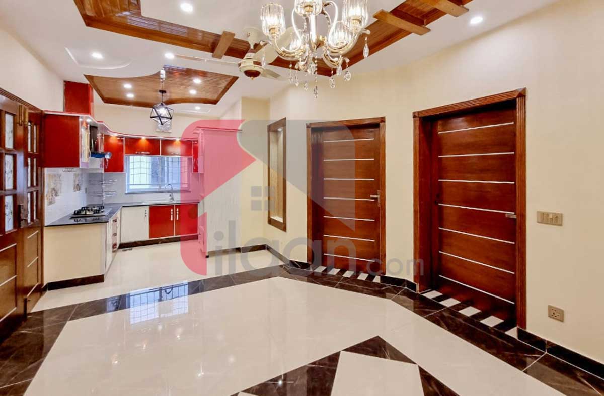 10 Marla House for Sale in Sector E, Bahria Town, Lahore