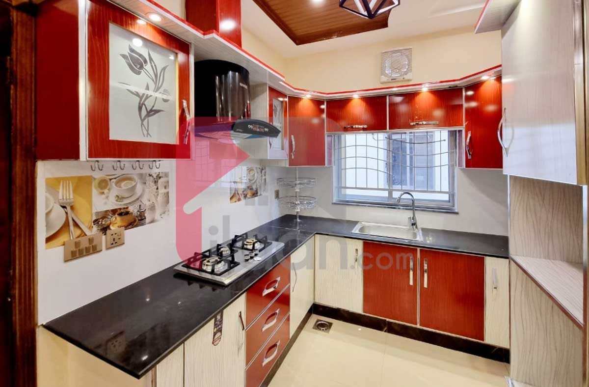 10 Marla House for Sale in Sector E, Bahria Town, Lahore
