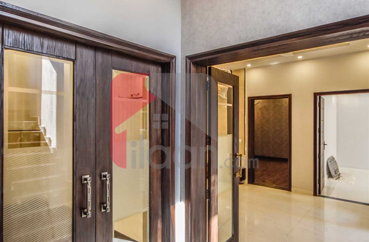 10 Marla House for Sale in Phase 1, State Life Housing Society, Lahore