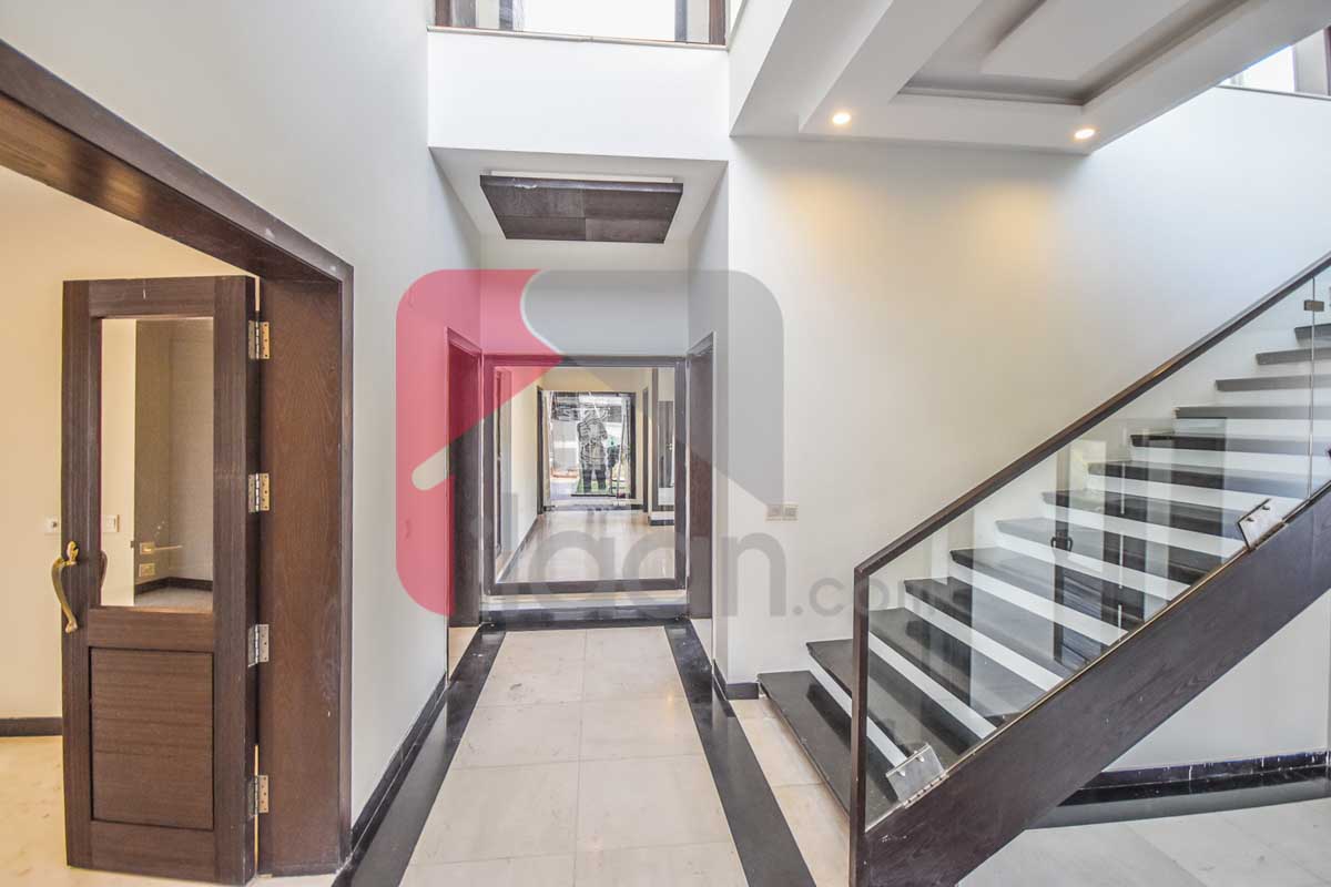 10 Marla House for Sale in State Life Housing Society, Lahore