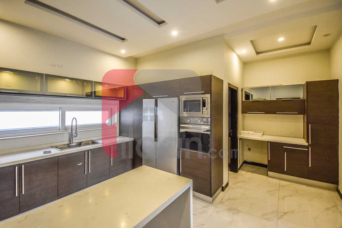 10 Marla House for Sale in State Life Housing Society, Lahore