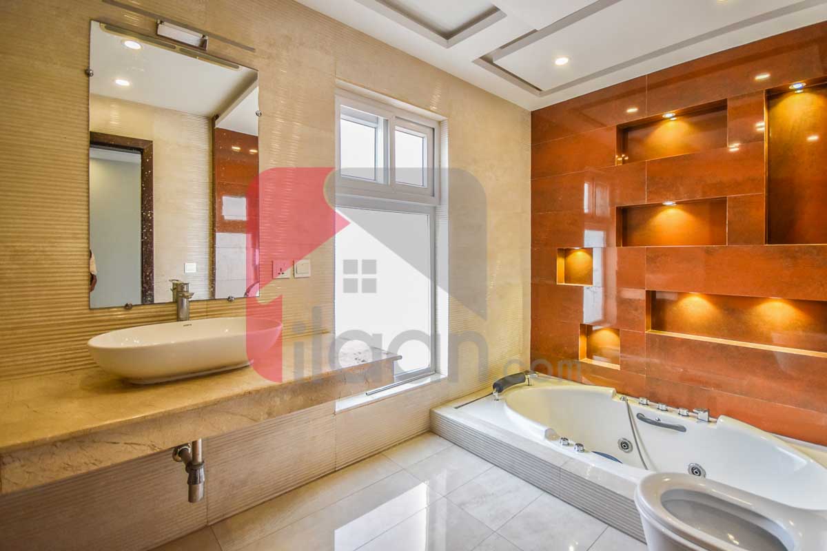 10 Marla House for Sale in State Life Housing Society, Lahore