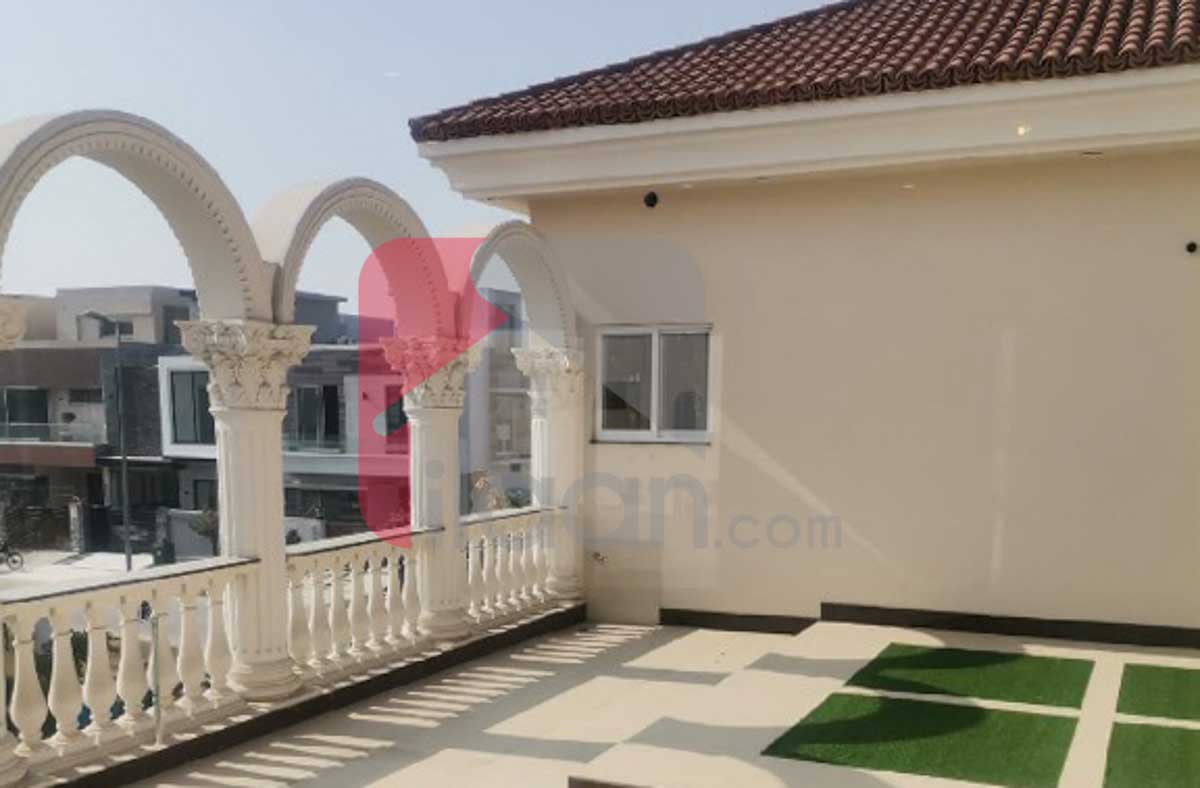 1 Kanal House for Sale in Block D, Phase 6, DHA Lahore