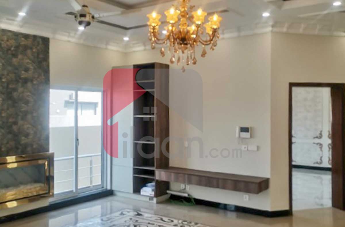 1 Kanal House for Sale in Block D, Phase 6, DHA Lahore