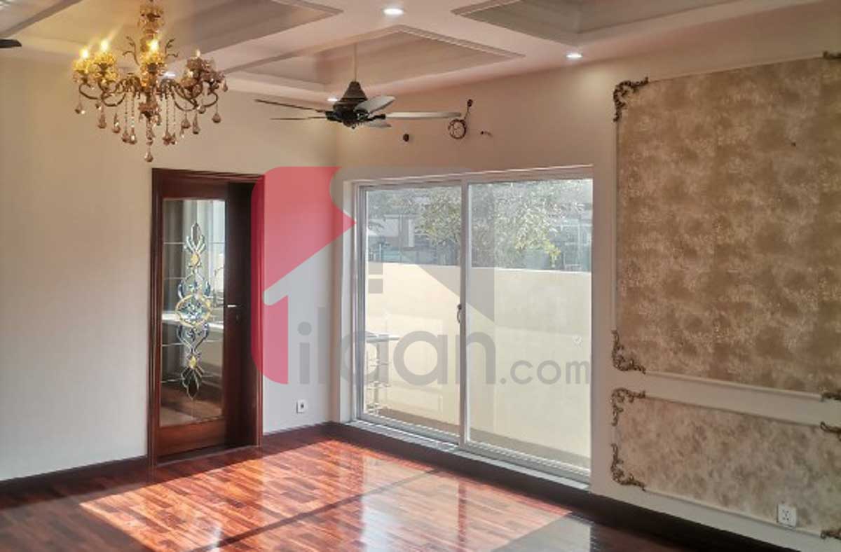 1 Kanal House for Sale in Block D, Phase 6, DHA Lahore