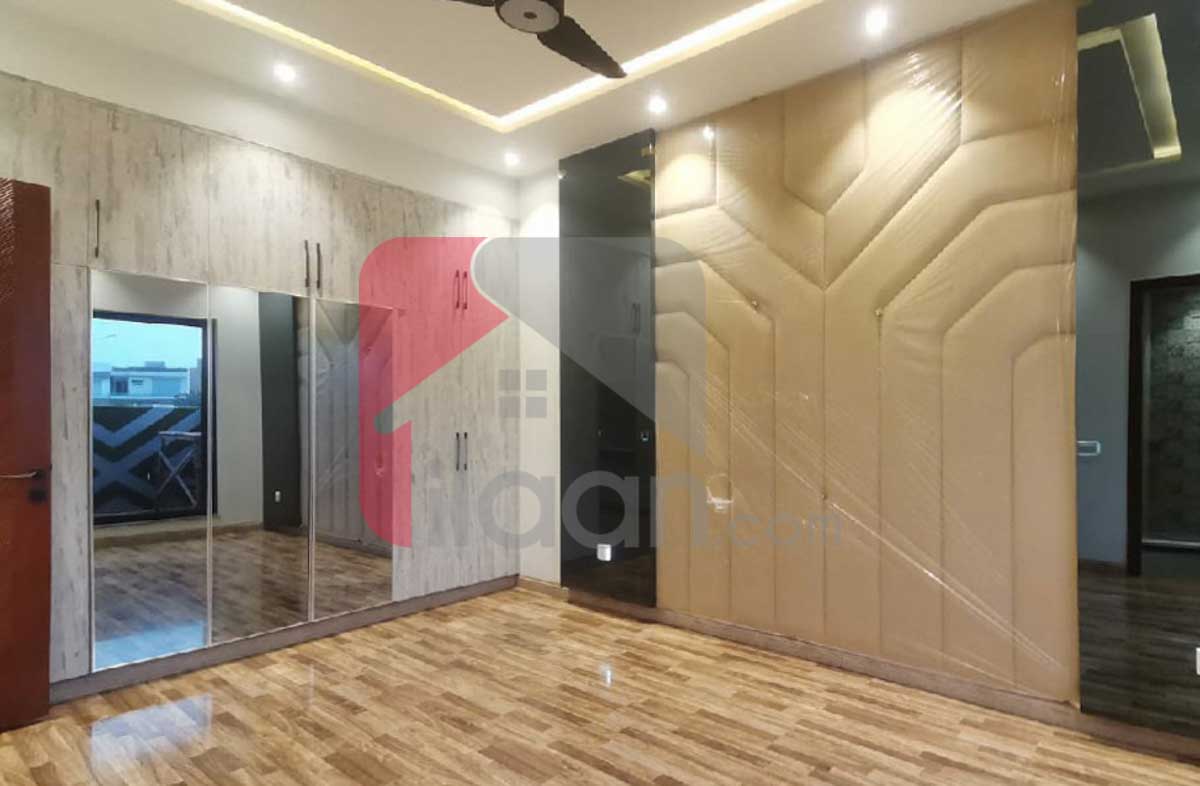 10 Marla House for Sale in Phase 7, DHA Lahore