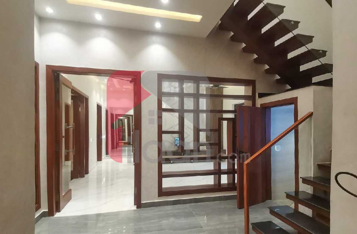 10 Marla House for Sale in Phase 7, DHA Lahore