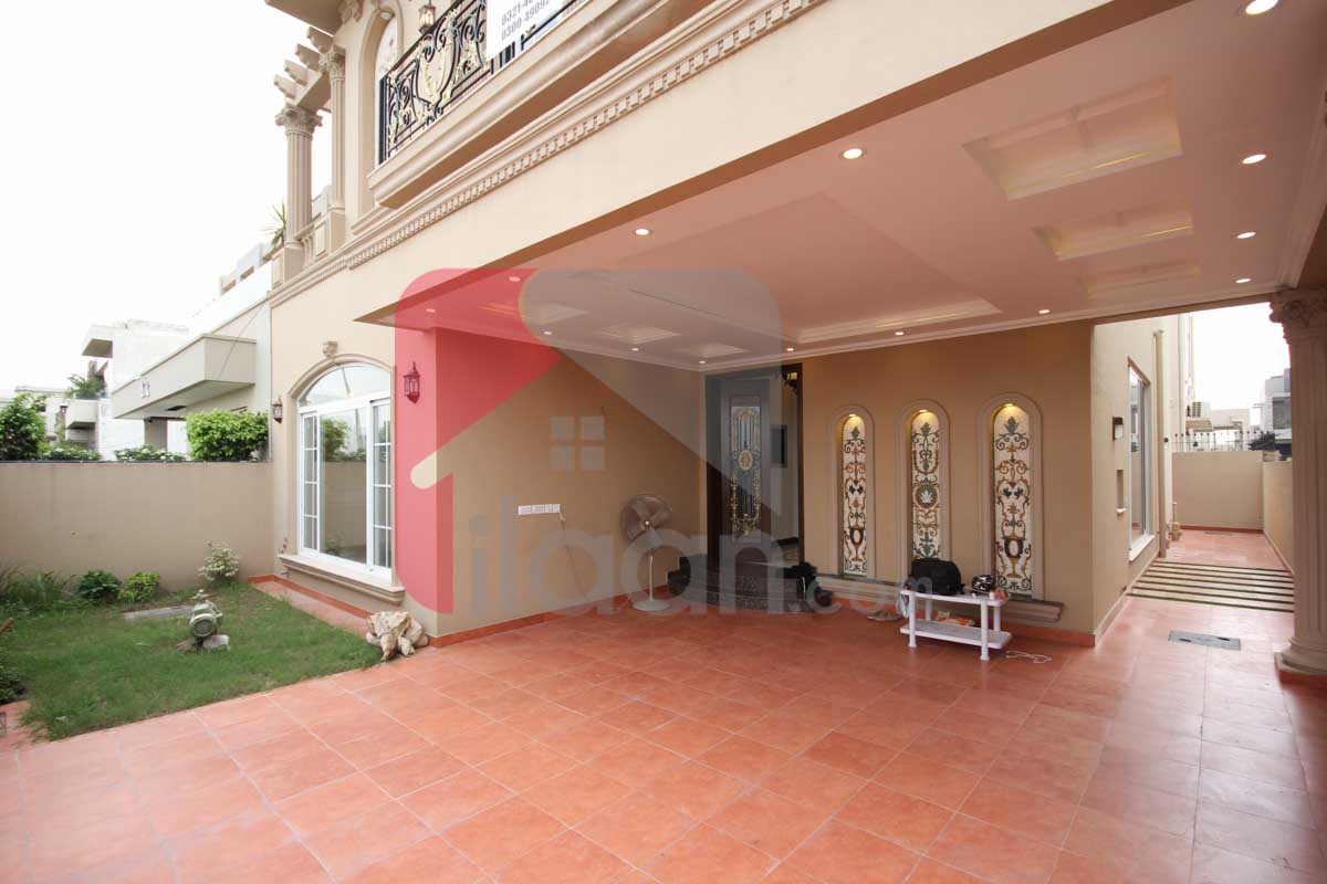 10 Marla House for Sale in Bankers Cooperative Housing Society, Lahore