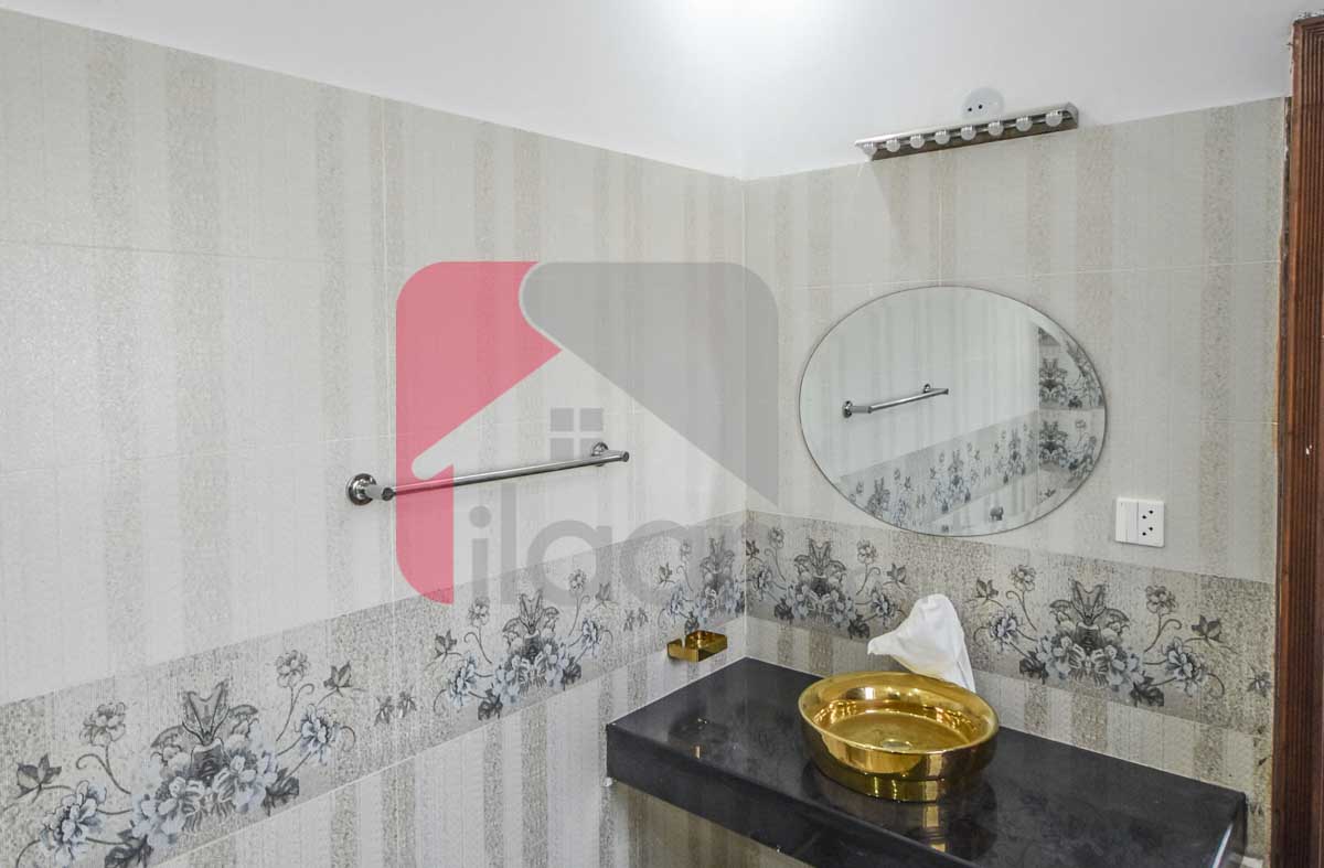 10 Marla House for Sale in Bankers Cooperative Housing Society, Lahore