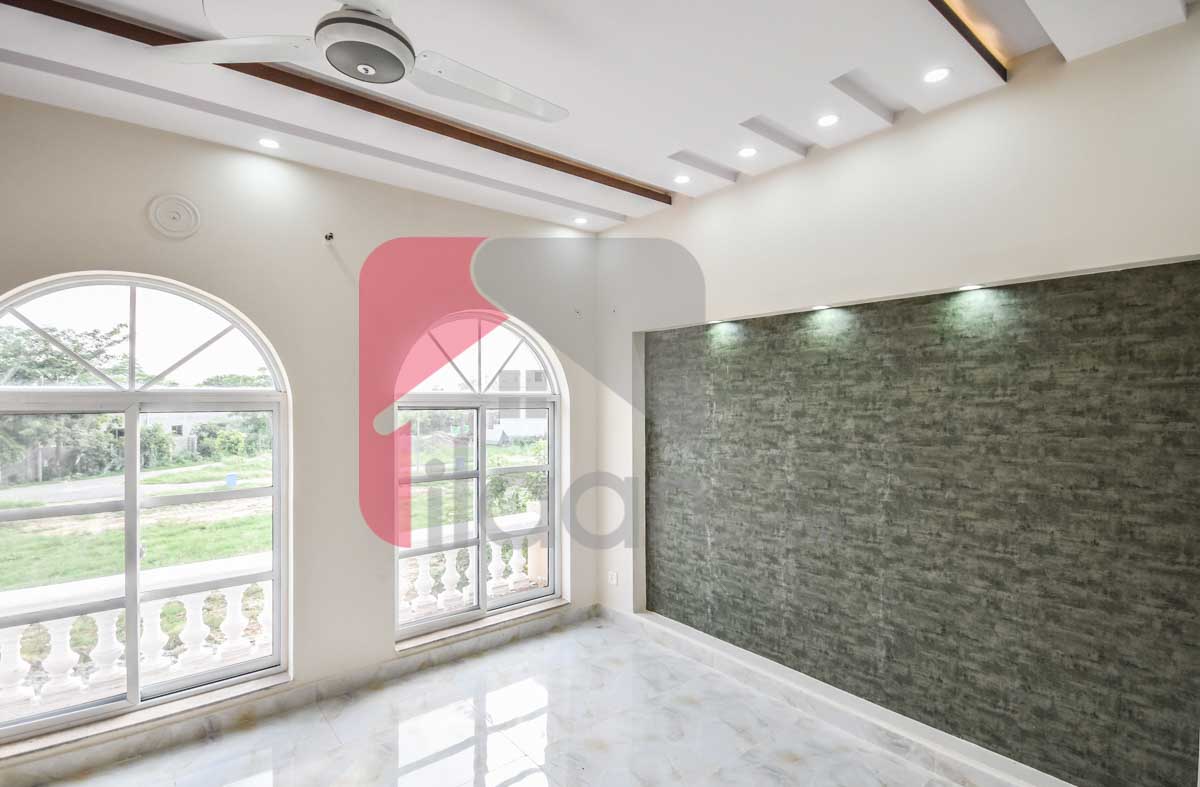 10 Marla House for Sale in Bankers Cooperative Housing Society, Lahore