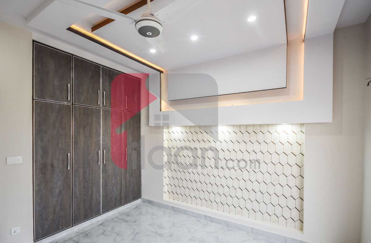 10 Marla House for Sale in Bankers Cooperative Housing Society, Lahore