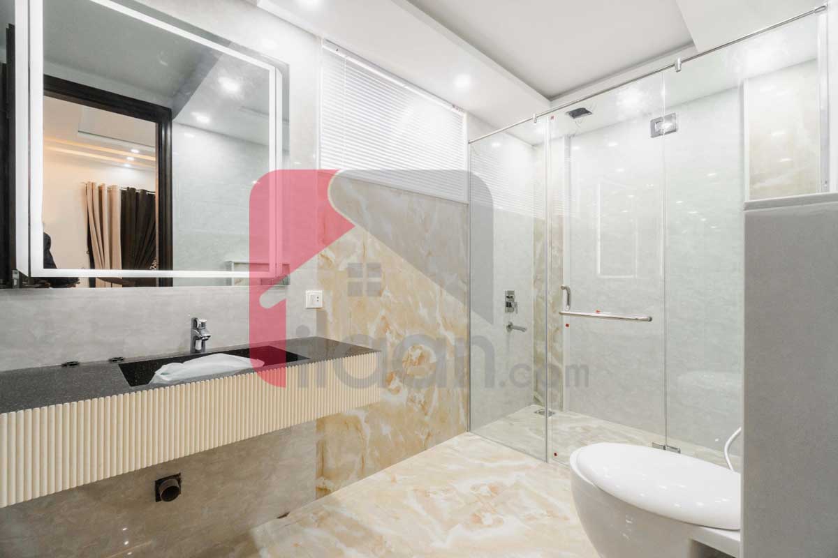 1 Kanal House for Sale in Block E, Phase 6, DHA Lahore