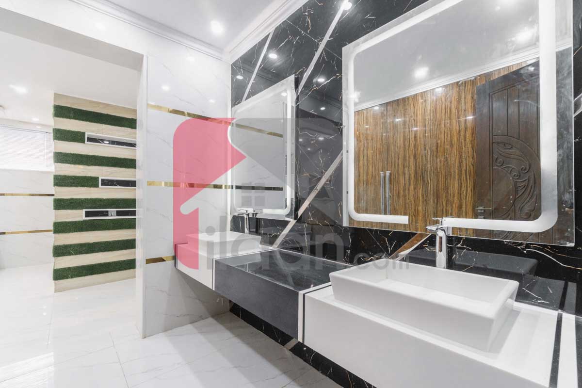 1 Kanal House for Sale in Block E, Phase 6, DHA Lahore