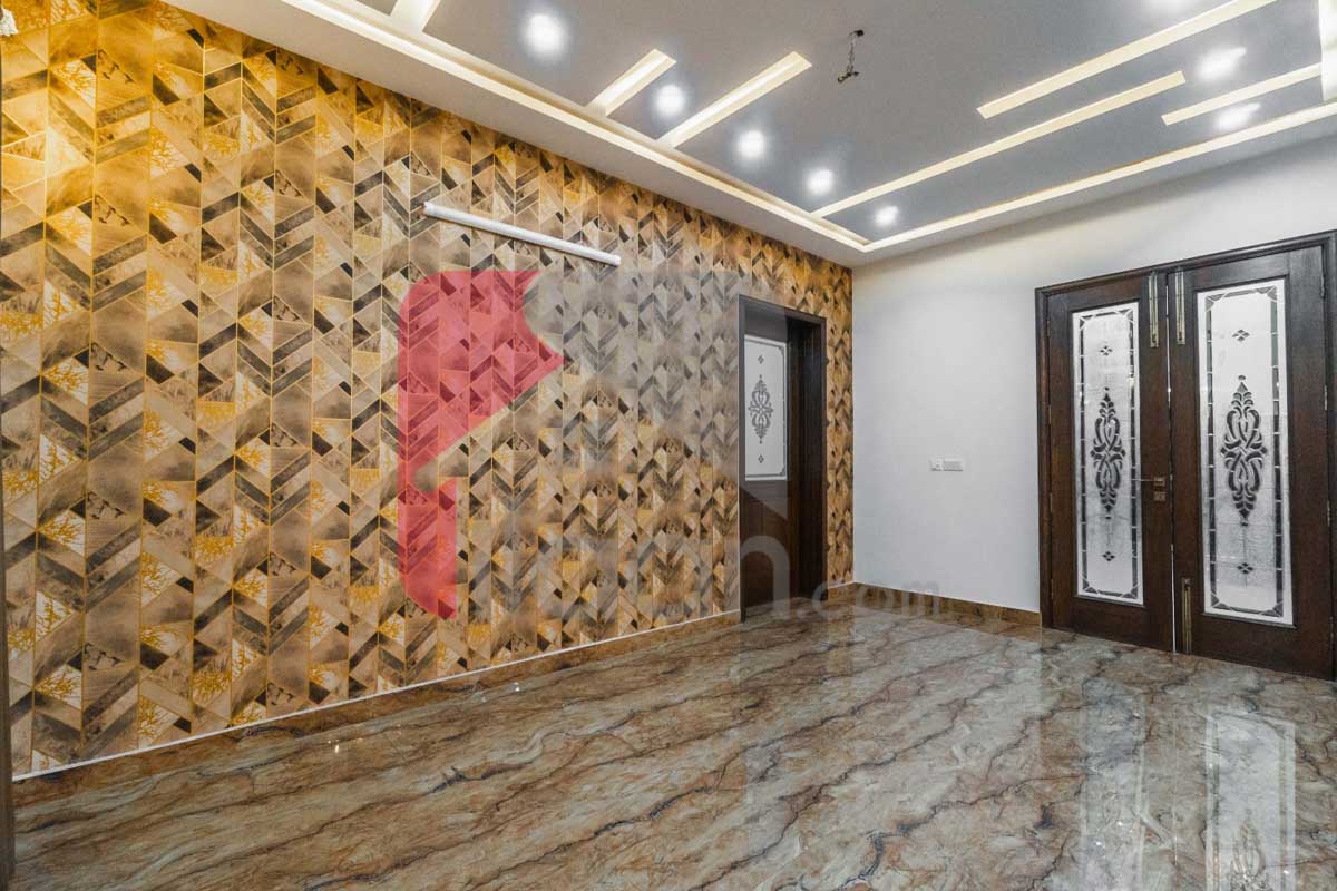 1 Kanal House for Sale in Block E, Phase 6, DHA Lahore