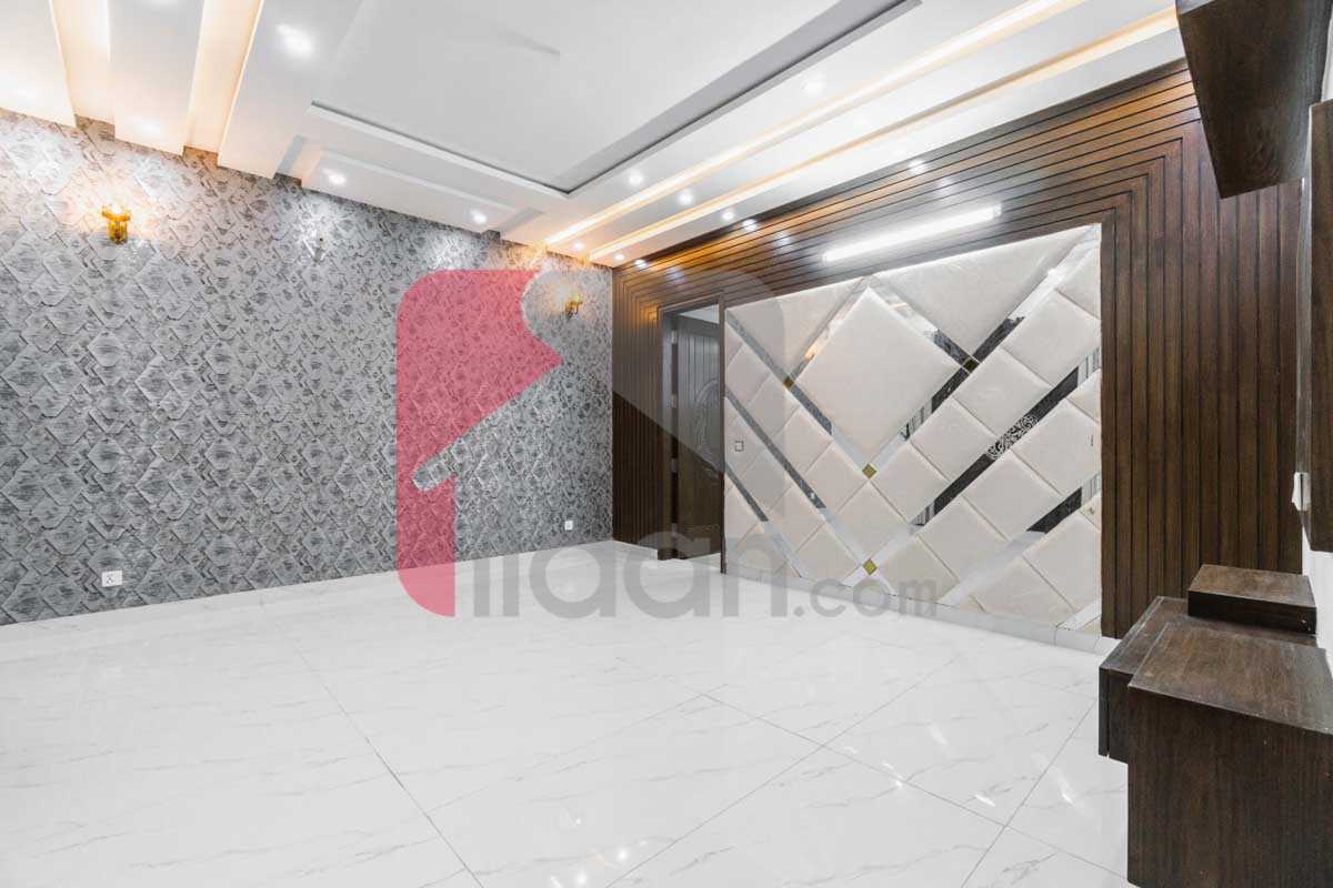 1 Kanal House for Sale in Block E, Phase 6, DHA Lahore