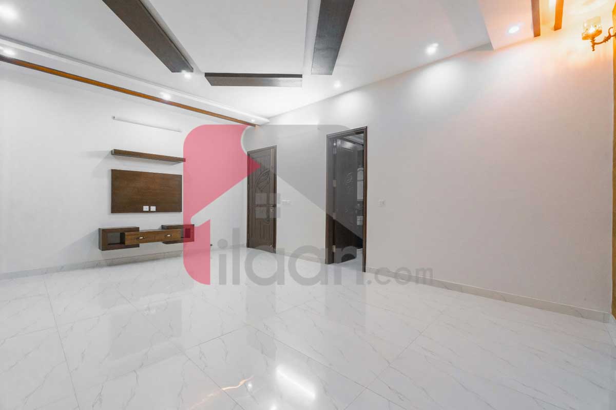 1 Kanal House for Sale in Block E, Phase 6, DHA Lahore