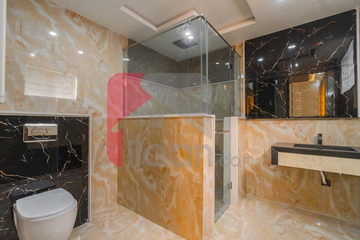 1 Kanal House for Sale in Block E, Phase 6, DHA Lahore