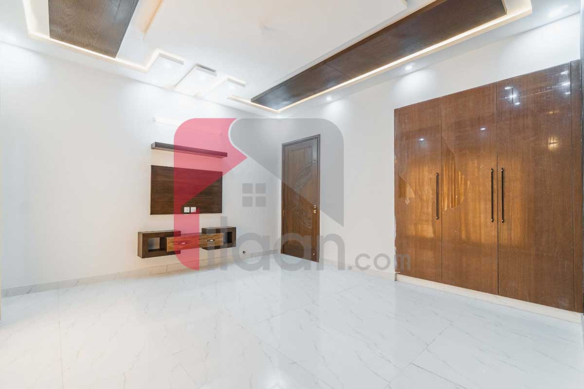 1 Kanal House for Sale in Block E, Phase 6, DHA Lahore
