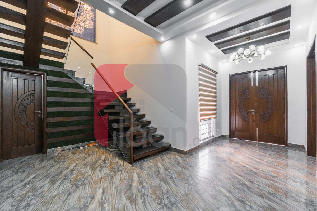 1 Kanal House for Sale in Block E, Phase 6, DHA Lahore