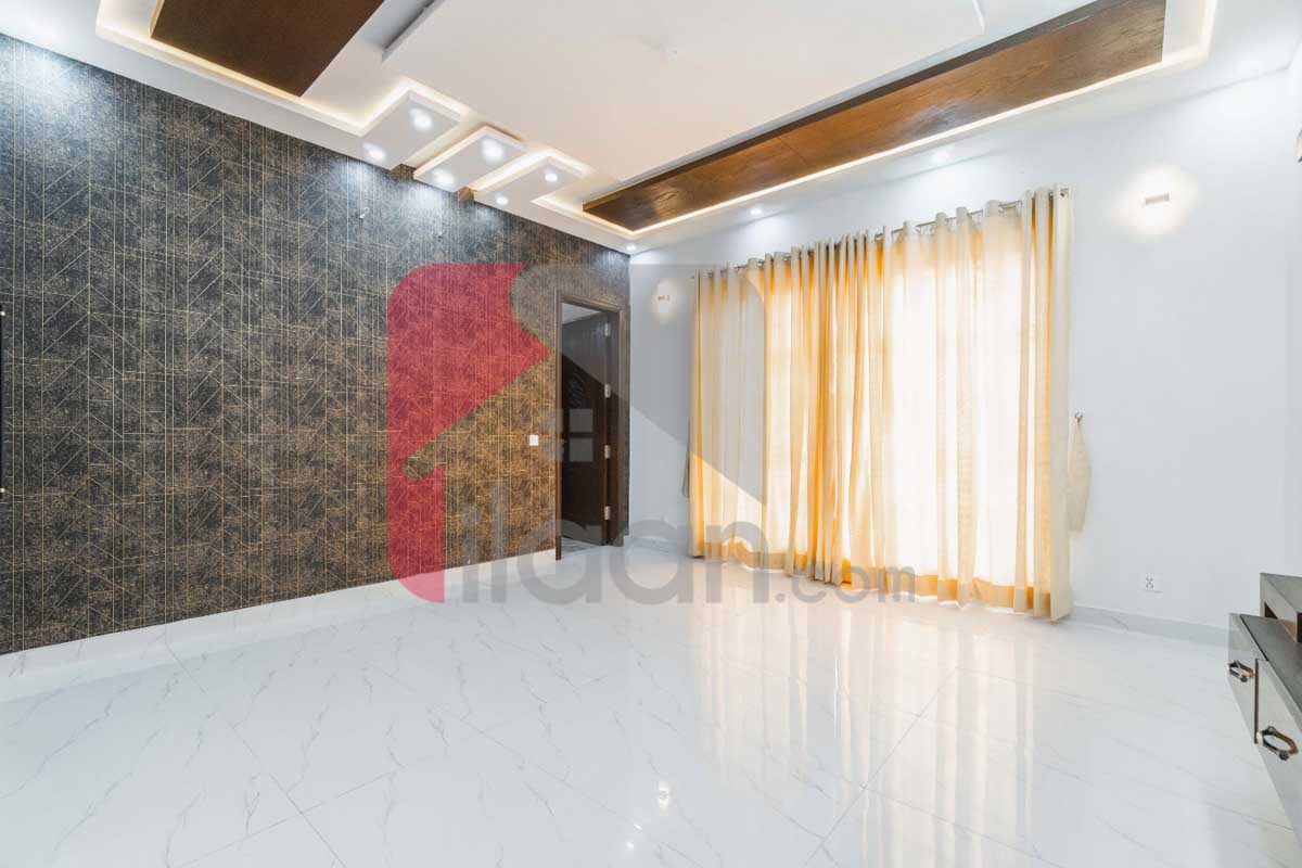 1 Kanal House for Sale in Block E, Phase 6, DHA Lahore