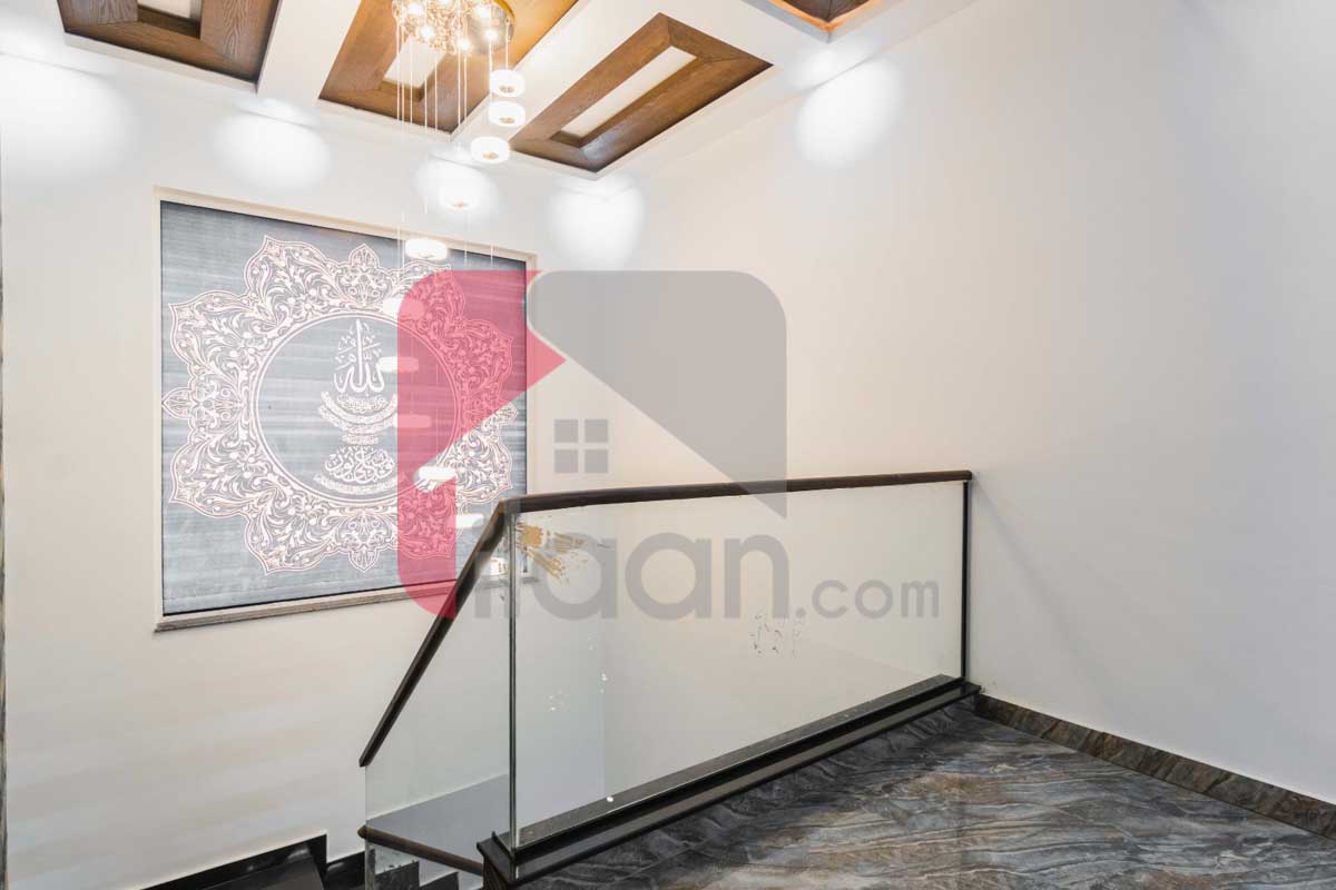 1 Kanal House for Sale in Block E, Phase 6, DHA Lahore