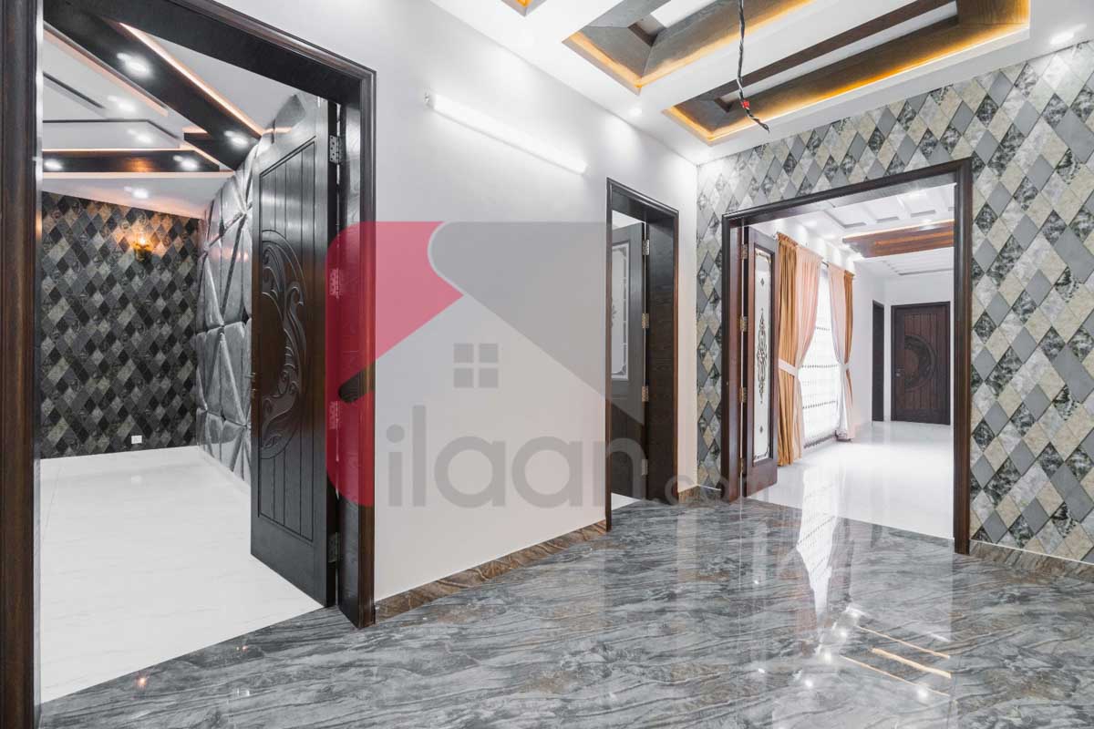 1 Kanal House for Sale in Block E, Phase 6, DHA Lahore