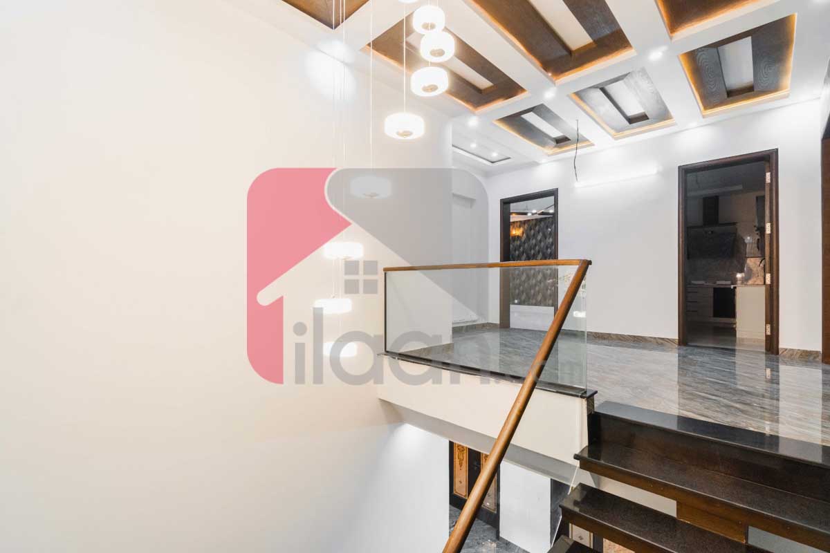 1 Kanal House for Sale in Block E, Phase 6, DHA Lahore