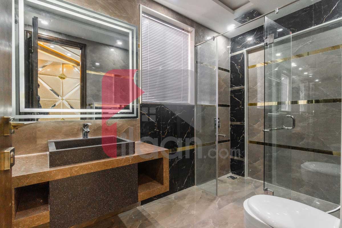 1 Kanal House for Sale in Block E, Phase 6, DHA Lahore