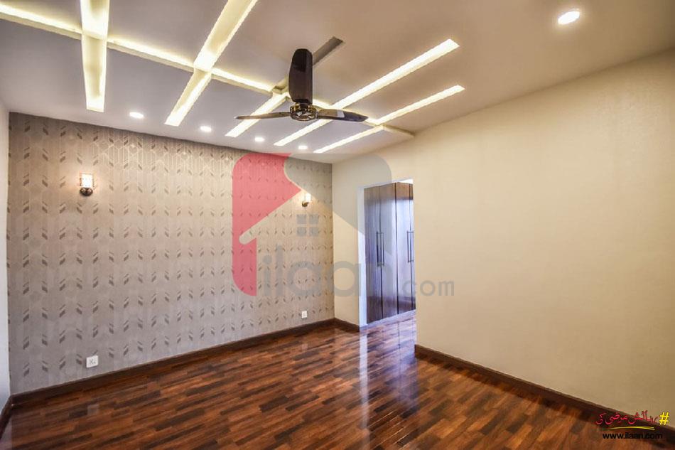 10 Marla House for Sale in Formanites Housing Scheme, Lahore