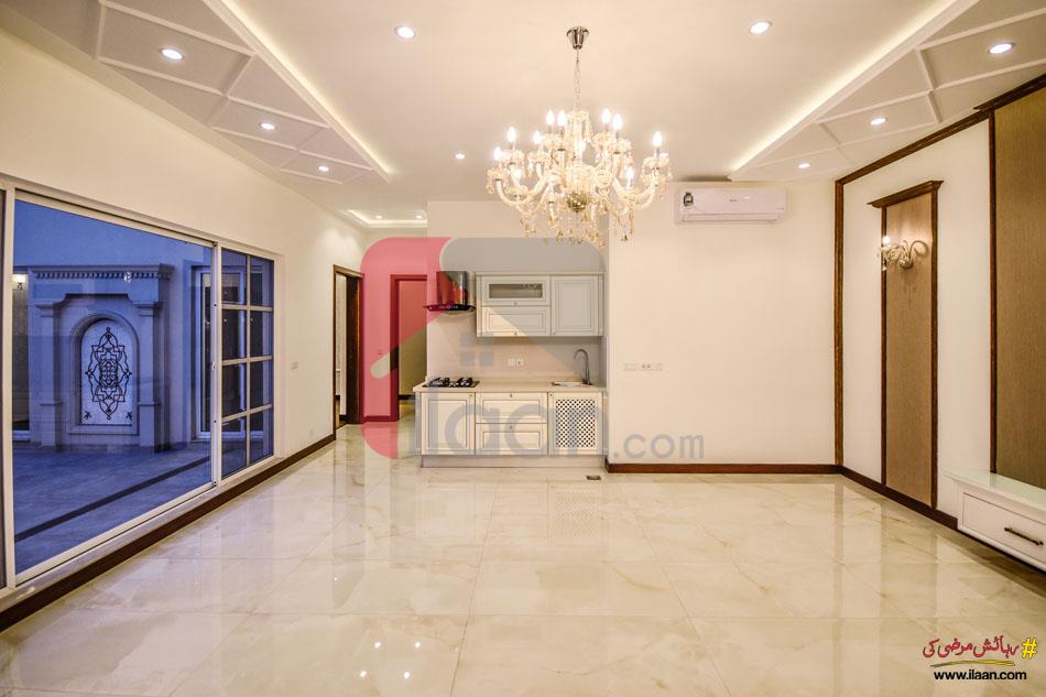 10 Marla House for Sale in Bankers Cooperative Housing Society, Lahore