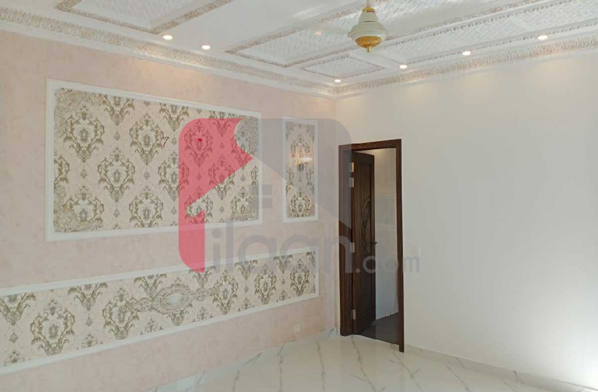 10 Marla House for Sale in Formanites Housing Scheme, Lahore