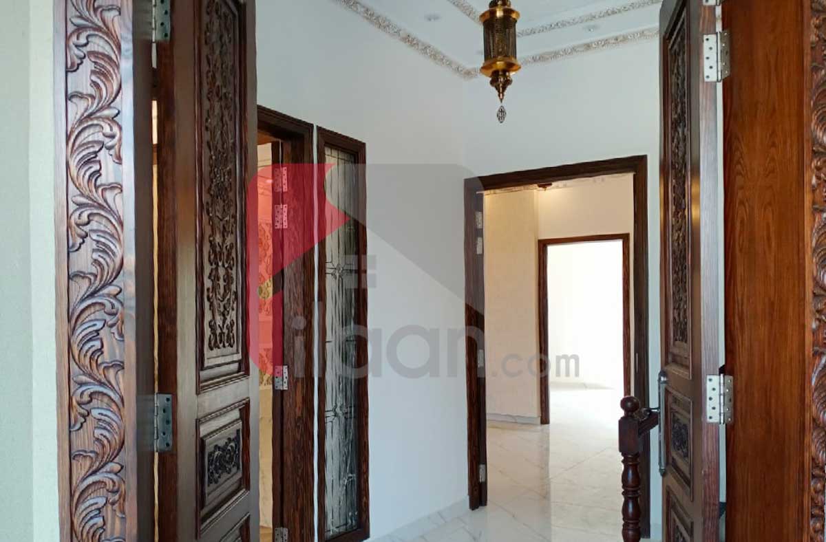 10 Marla House for Sale in Formanites Housing Scheme, Lahore