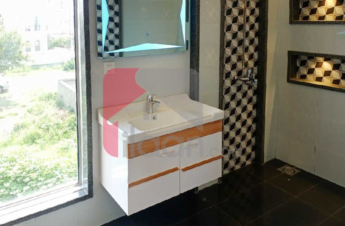 10 Marla House for Sale in Formanites Housing Scheme, Lahore