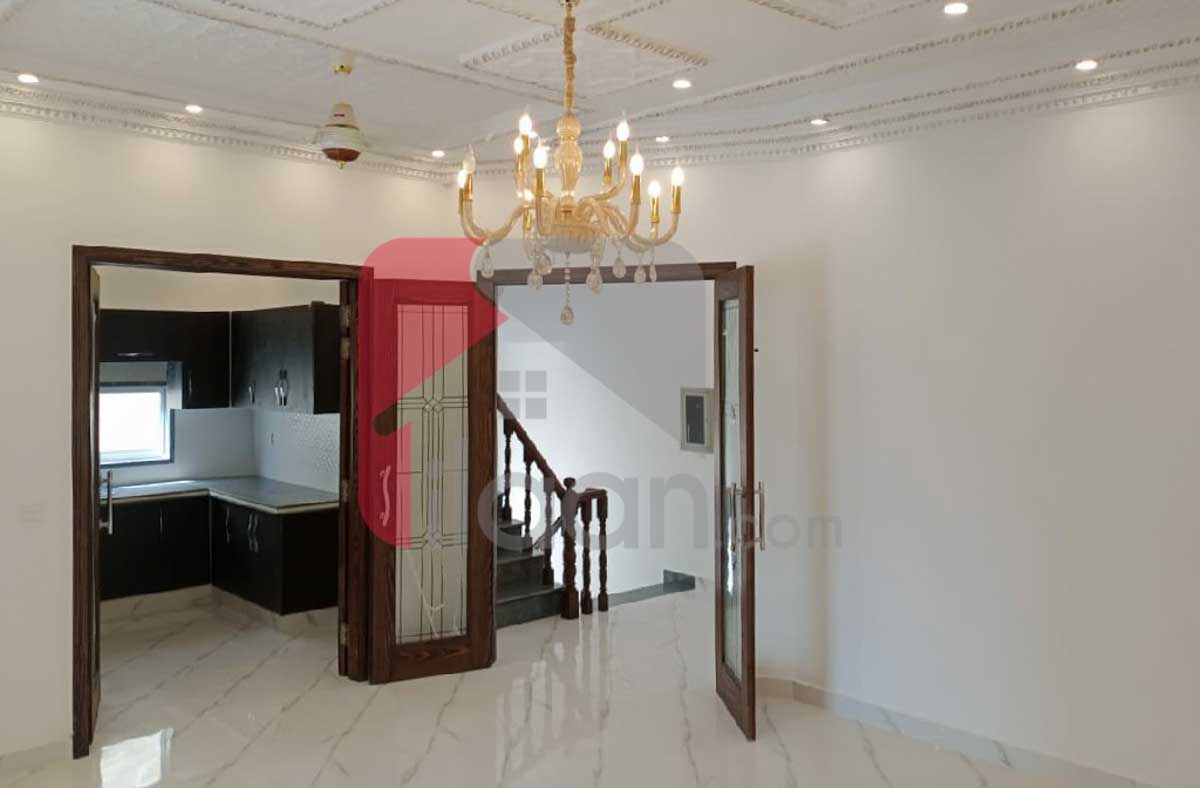 10 Marla House for Sale in Formanites Housing Scheme, Lahore