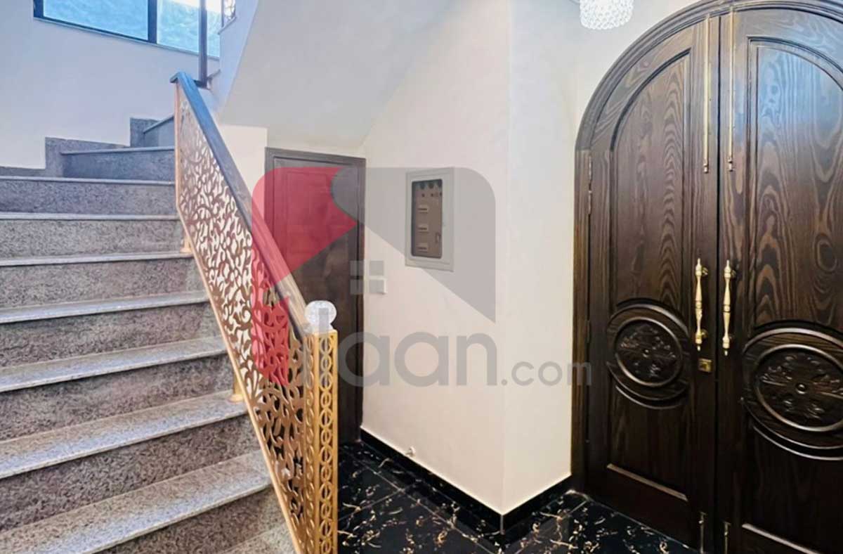 10 Marla House for Sale in Formanites Housing Scheme, Lahore