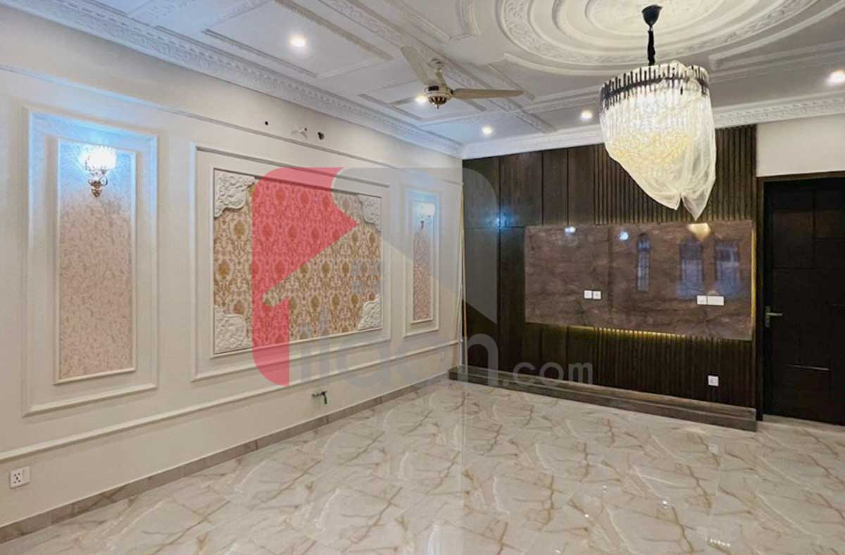 10 Marla House for Sale in Formanites Housing Scheme, Lahore