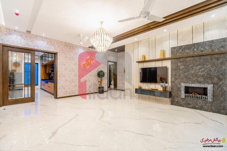 9 Marla House for Sale in Bankers Cooperative Housing Society, Lahore