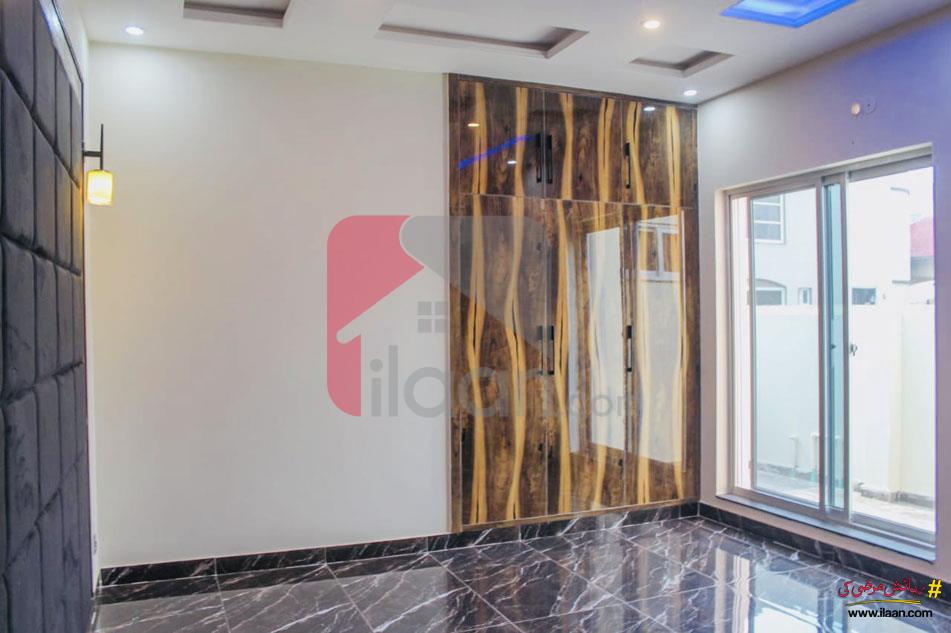 10 Marla house for Sale in Formanites Housing Scheme, Lahore