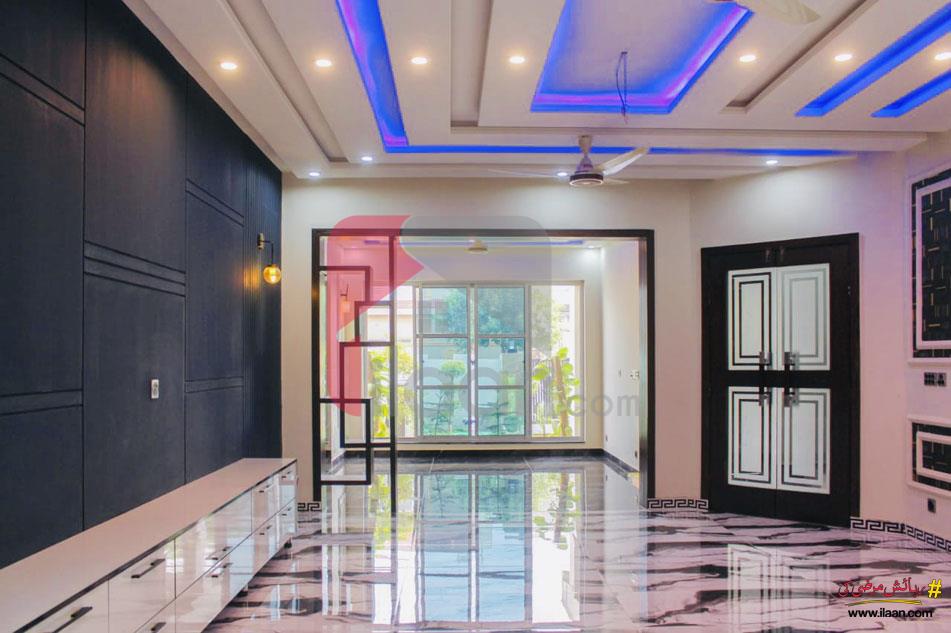 10 Marla house for Sale in Formanites Housing Scheme, Lahore