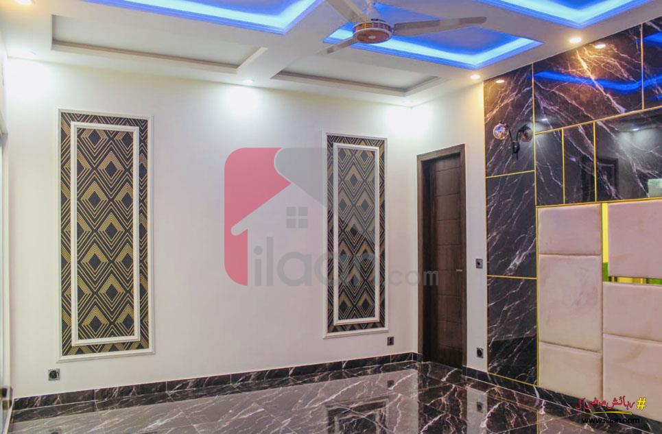 10 Marla house for Sale in Formanites Housing Scheme, Lahore