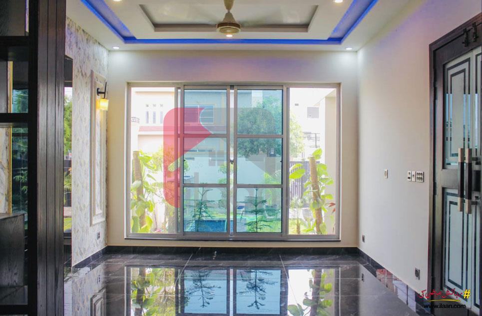 10 Marla house for Sale in Formanites Housing Scheme, Lahore