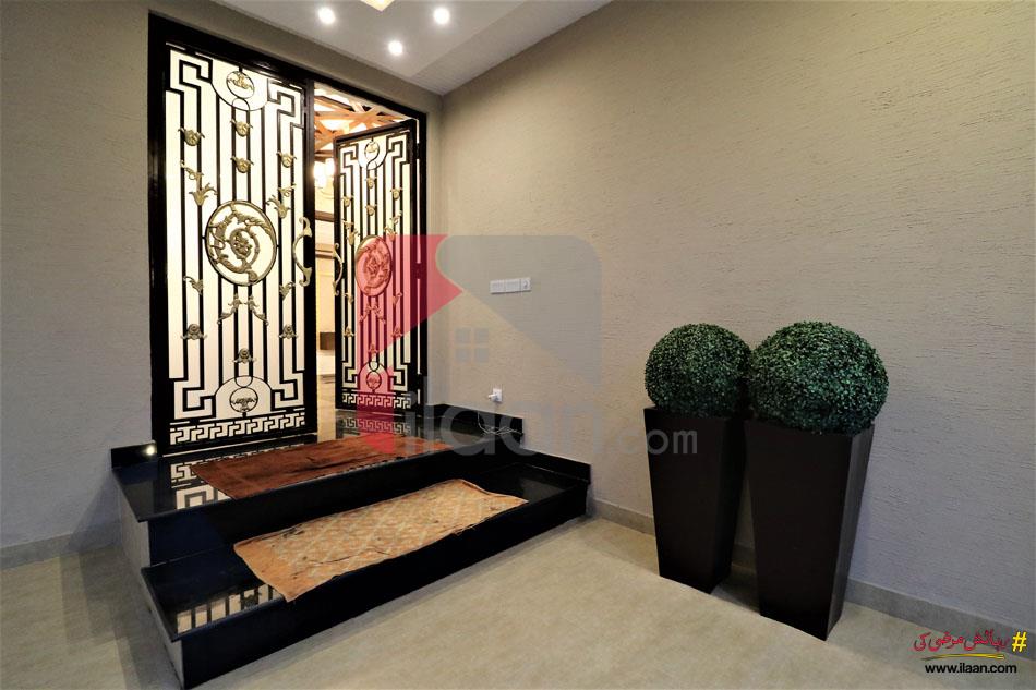 10 Marla House for Sale in Formanites Housing Scheme, Lahore