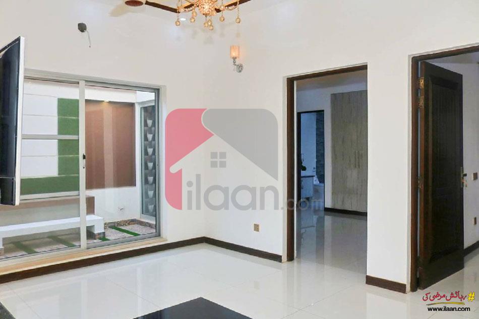 18 Marla House for Sale in Bankers Avenue Cooperative Housing Society, Lahore