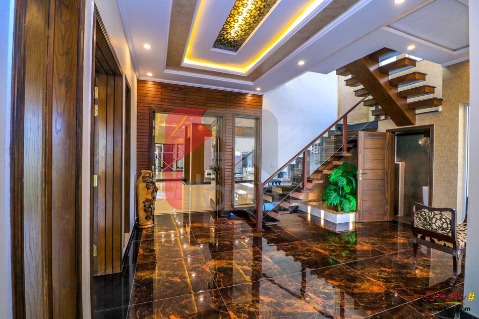 1 Kanal House for Sale in Bankers Avenue Cooperative Housing Society, Lahore