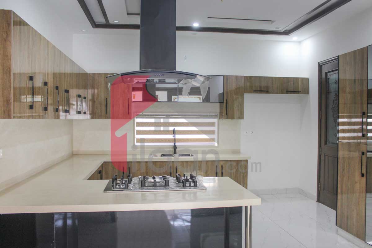 1 Kanal House for Sale in Block E, Phase 1, State Life Housing Society, Lahore
