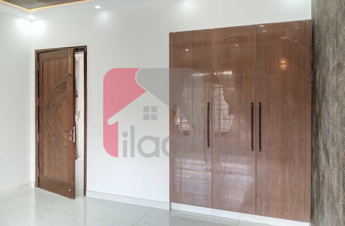 1 Kanal House for Sale in Block E, Phase 1, State Life Housing Society, Lahore