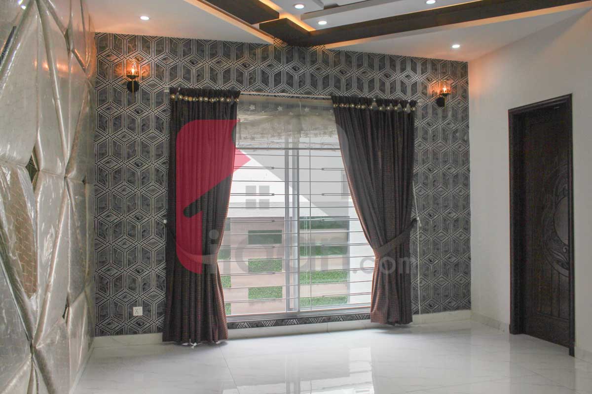 1 Kanal House for Sale in Block E, Phase 1, State Life Housing Society, Lahore